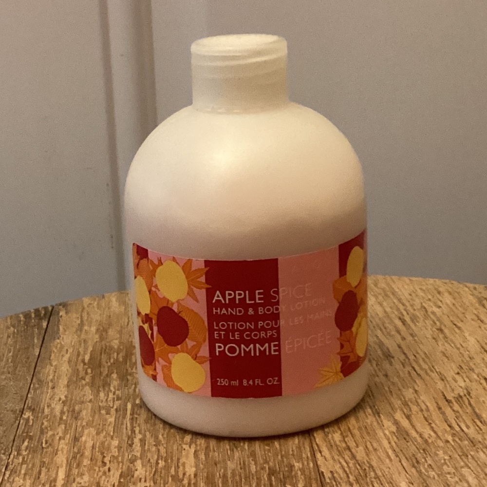Avon Apple Spice Hand & Body Lotion 8.4 Fl Oz‎ - New - Sealed